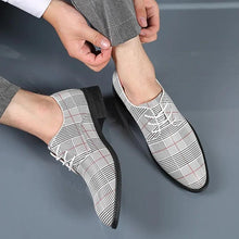 Cargar imagen en el visor de la galería, Fashion Men Business Shoes Pointed Toe Lace-Up Formal Wedding Shoes Plus Size 38-48 - www.eufashionbags.com