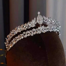 Carica l&#39;immagine nel visualizzatore di Gallery, Baroque Luxury Crystal Leaf Bridal Tiaras Crown Headwear Rhinestone Pageant Prom Diadem Headbands