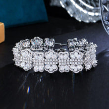 画像をギャラリービューアに読み込む, Luxury Flower Cluster Round White CZ Bracelets for Women cw47 - www.eufashionbags.com