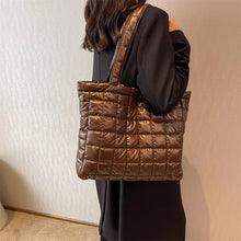 Carica l&#39;immagine nel visualizzatore di Gallery, Winter New Tote Bag For Women Space Cotton Handbag Large Shoulder Bag Fashion Cloth Bag