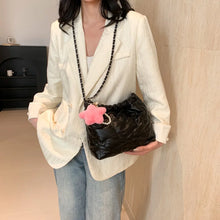 Charger l&#39;image dans la galerie, Pu Leather Silver Chain Shoulder Bags for Women 2024 Fashion Handbags Crossbody Bucket Bag