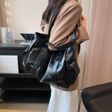 Load image into Gallery viewer, Fashion PU Leather Shoulder Bag Women Designer Retro Handbags Crossbody Bags l32 - www.eufashionbags.com
