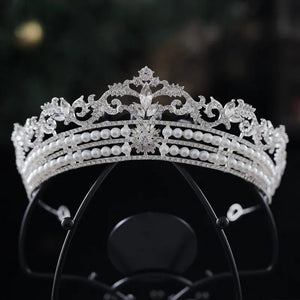 Luxury Crystal Pearls Bridal Tiaras Crown Rhinestone Leaf Wedding Hair Accessories a56