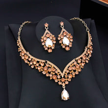 Cargar imagen en el visor de la galería, Crystal Wedding Crown and Dubai Jewelry Sets for Women Tiaras Bridal Crown Headdress Bride Hair Jewelry Accessory