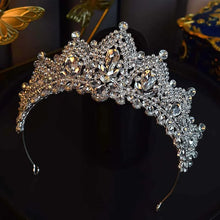 Cargar imagen en el visor de la galería, Luxury Diverse Silver Color Crystal Bridal Tiaras Crowns Rhinestone Pageant Headpiece e57