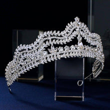 Load image into Gallery viewer, Silver Color Crystal Leaf Bridal Jewelry sets Rhinestone Crown Tiaras Choker Necklace Earrings bn01 - www.eufashionbags.com