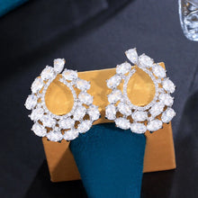 画像をギャラリービューアに読み込む, Sparkling White Oval Round Stud Earrings Cubic Zirconia Women Costume Jewelry b80