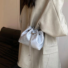 Carica l&#39;immagine nel visualizzatore di Gallery, Mini Pu Leather Silver Shoulder Bags for Women 2024 Designer Fashion Handbags and Purses Chain Crossbody Bag
