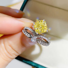 Laden Sie das Bild in den Galerie-Viewer, Princess Yellow/White Cubic Zirconia Wedding Rings for Women Engagement Proposal Rings