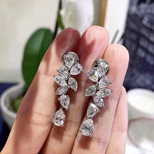 Carica l&#39;immagine nel visualizzatore di Gallery, Sparkling CZ Dangle Earrings for Women Chic Ear Hanging Accessories Party Jewelry
