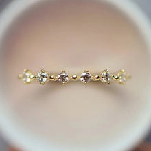 Cargar imagen en el visor de la galería, Dazzling Small Cubic Zirconia Rings for Women Minimalist Thin Finger-ring x23