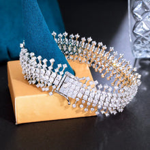 Carica l&#39;immagine nel visualizzatore di Gallery, Luxury Chunky Cubic Zirconia Paved Wide Bridal Bracelets Jewelry Gift b169