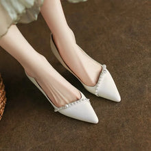 Charger l&#39;image dans la galerie, New Women&#39;s Pumps White Wedding Shoes High Heels Pointed Toe String Bead Boat Shoes Thin Heels Basic Pump Pearls