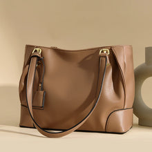 Laden Sie das Bild in den Galerie-Viewer, Large Casual woman Bag Soft Leather Shoulder High-quality Multi-pocket Shoulder Bag a126