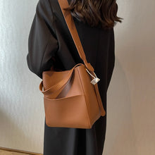 Cargar imagen en el visor de la galería, 2023 Fashionable Message Women Shoulder Bags PU Leather Soft Surface Casual Bucket High Capacity Simple Multi-function Leisure