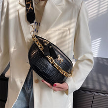 Cargar imagen en el visor de la galería, Thick Chain Women&#39;s Waist Bag Fanny Pack Fashion Shoulder Crossbody Chest Bags