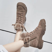 Cargar imagen en el visor de la galería, Winter Women Snow Boots Thick Sole Warm Plush Shoes Genuine Leather Suede Sneakers q165