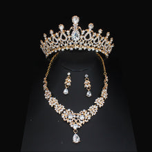 Laden Sie das Bild in den Galerie-Viewer, Luxury Crystal Bridal Jewelry Sets Women Tiara/Crown Earrings Choker Necklace Set dc30 - www.eufashionbags.com