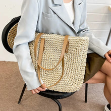 Carica l&#39;immagine nel visualizzatore di Gallery, Fashion Women Summer Woven Shoulder Shopping Bag Female Beach Vacation Travel Rattan Knitted Casual Laarge Tote Handbags