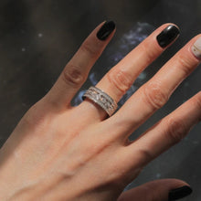 画像をギャラリービューアに読み込む, Fashion Wedding Rings for Women Modern Sparkling Cubic Zircon Crystal Rings Silver Color Jewelry