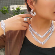 Laden Sie das Bild in den Galerie-Viewer, 4 Pcs Sparkling Cubic Zirconia Necklace Bridal Festive Dubai Jewelry Sets