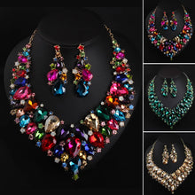Laden Sie das Bild in den Galerie-Viewer, Luxury Bridal Jewelry Set Wedding Crystal Necklace Earring Indian Party Costume Jewellery