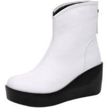 Laden Sie das Bild in den Galerie-Viewer, Genuine Leather Wedges Snow Boots Height Increasing Women Short Boots q157