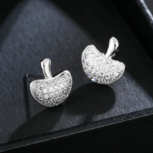Load image into Gallery viewer, White Gold Heart Stud Earrings Fashion Copper Zirconia Earings