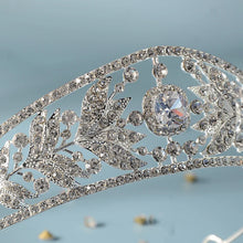 Laden Sie das Bild in den Galerie-Viewer, Luxury Cubic Zirconia Crowns Crystal Leaf Bridal Tiaras Queen Rhinestone Diadem Headpiece