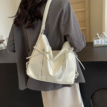 Laden Sie das Bild in den Galerie-Viewer, Silver Small Bow Pu Leather Shoulder Bags for Women 2024 Summer Designer Fashion Handbags