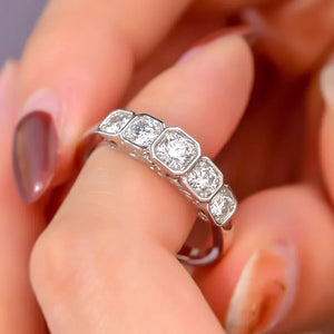 Modern Fashion Women Rings with Round Cubic Zirconia Silver Color Wedding Rings Geometric Shaped Trendy Jewelry