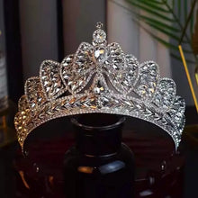 Laden Sie das Bild in den Galerie-Viewer, Baroque Luxury Crystal Bowknot Crown Bridal Headpiece Silver Color Rhinestone Diadem Queen Princess Tiaras Wedding Hair Jewelry