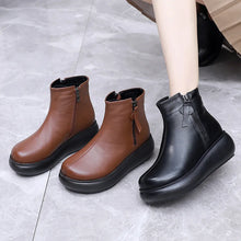 Laden Sie das Bild in den Galerie-Viewer, Winter Women Genuine Leather Wedges Boots Thick Ankle Boots q139