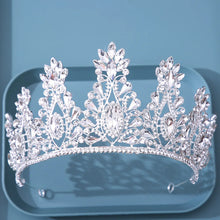 Cargar imagen en el visor de la galería, Diverse Silver Color Crystal Crowns Bridal Tiaras Fashion Queen Rhinestone Diadem CZ Headpiece Wedding Hair Jewelry Accessories