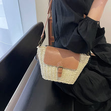 Laden Sie das Bild in den Galerie-Viewer, Summer Hand-woven Women Straw Bag Shoulder Bags Beach Travel Crossbody Bag a185
