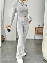 Cargar imagen en el visor de la galería, Spring Knitted 2 Piece Sets Women Tracksuit Long Sleeve Vintage Sweater Crop Top Flare Pants Stretch Matching Suit Outfit