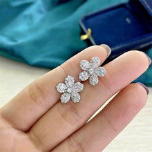 Charger l&#39;image dans la galerie, Silver Color Crystal Cubic Zirconia Flower Earrings for Women he190 - www.eufashionbags.com