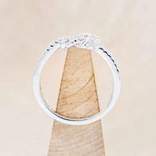 画像をギャラリービューアに読み込む, Silver Color Knot Rings for Women Inlaid Cubic Zirconia Wedding Rings Trendy Jewelry