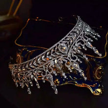 Charger l&#39;image dans la galerie, Baroque Vintage Geometric Crystal Rhinestones Princess Tiaras Crowns Diadems Queen Women Wedding Hair Accessories