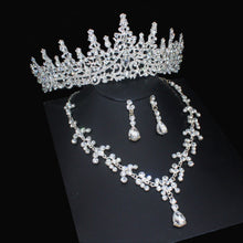 Carica l&#39;immagine nel visualizzatore di Gallery, Luxury Crystal Bridal Jewelry Sets For Women Tiara Crown Necklace Earrings Set dc29 - www.eufashionbags.com