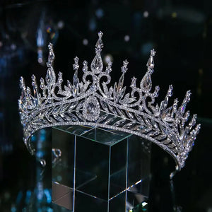 Luxury Sparkling Crystal Headpiece Geometric Bridal Rhinestone CZ Tiaras Crown a03