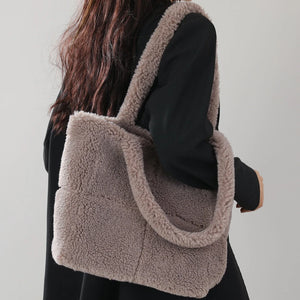 Fluffy Plush Women Bag Lambswool Large Shoulder Bag Tote Purse q45