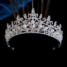 Carica l&#39;immagine nel visualizzatore di Gallery, Luxury Silver Color Crystal Bridal Tiaras Crown Rhinestone Pageant Diadema Collares Headpieces Wedding Hair Accessories