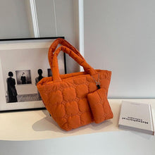 Laden Sie das Bild in den Galerie-Viewer, Fashion Padded Shoulder Bag for Women Trendy Winter Handbags Tote Purse l27 - www.eufashionbags.com