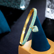 Laden Sie das Bild in den Galerie-Viewer, Micro Pave Blue Turquoise Stone Love Heart Round Open Cuff Bangle for Women cw07 - www.eufashionbags.com