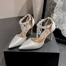 Cargar imagen en el visor de la galería, Luxury Wedding Dress Hollow Straight Line with Tassel Chain High Heel Shoes Thin Heel Dress Bridal Sandals for Banquets