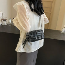Laden Sie das Bild in den Galerie-Viewer, Small Cute PU Leather Box Shoulder Bag Handbags and Purses Designer Women 2024 Fashion Solid Color Crossbody Bag