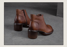 Laden Sie das Bild in den Galerie-Viewer, Genuine Leather Ankle Boots Women Winter Round Toe Shoes q133