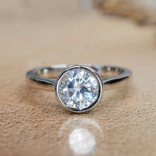 Laden Sie das Bild in den Galerie-Viewer, Luxury Solitaire Cubic Zirconia Rings for Women Wedding Engagement Rings Minimalist Eternity Jewelry