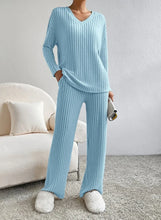 Cargar imagen en el visor de la galería, Two-piece Set 2024 Fall New Fashion Casual Straight Pants Temperament Loose V-neck Pit-stripe Knitting Women&#39;s Clothes